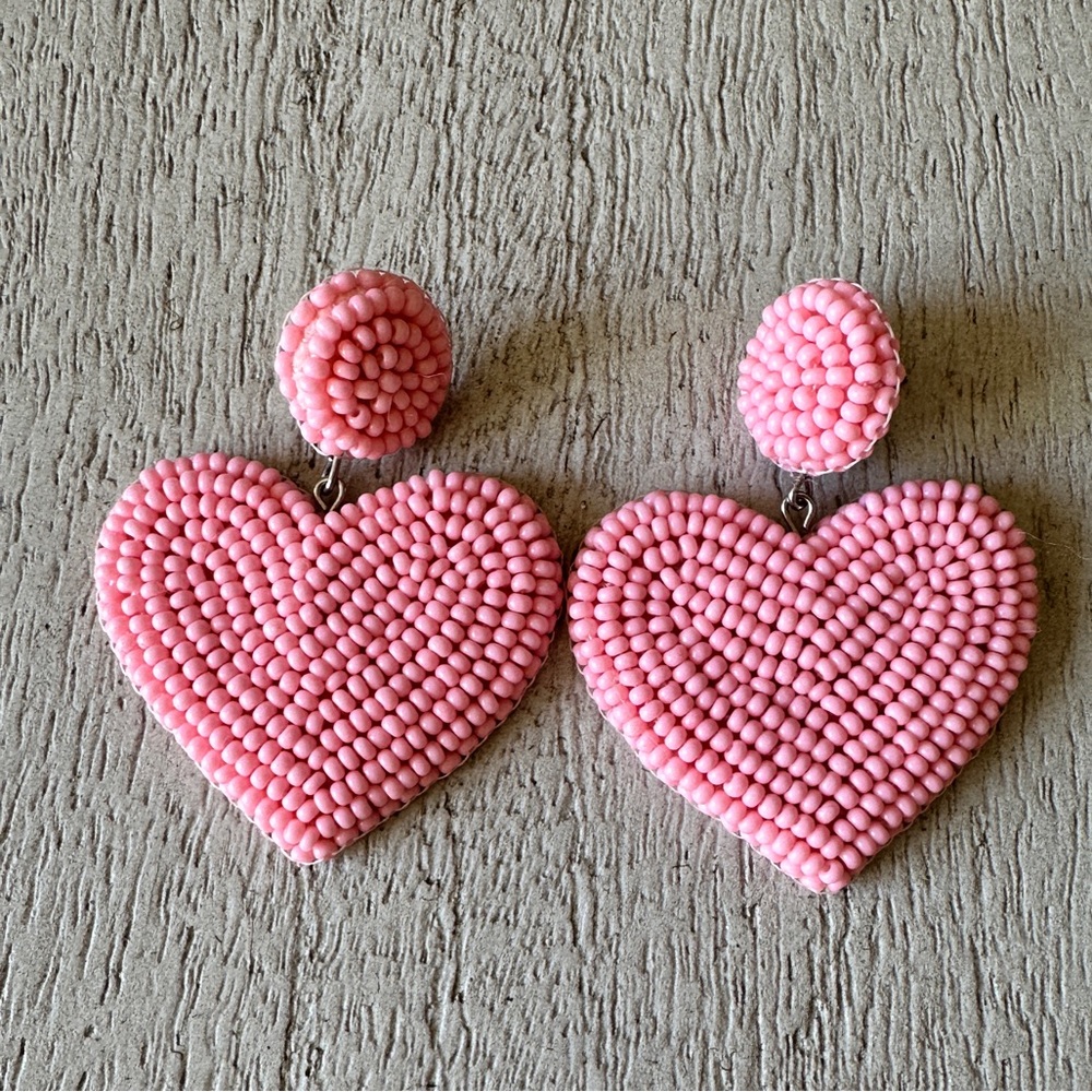 🩷Pink Beaded Heart Earrings - Perf for Valentines Day 💘 💖